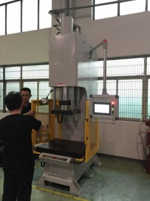 伺服壓力機 伺服液壓機 節(jié)能液壓機